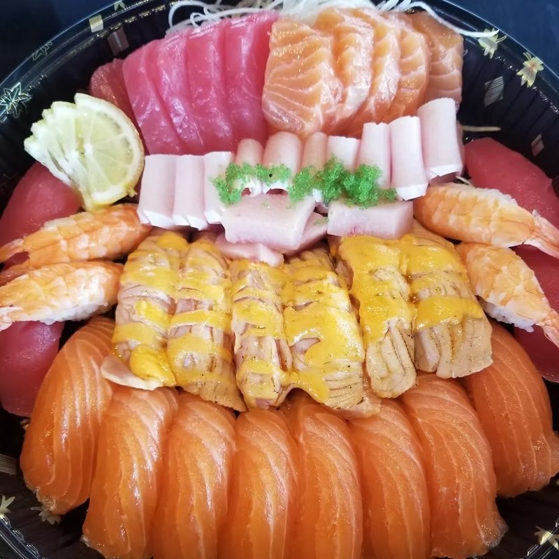 Blue Island Sushi sashimi platter catering
